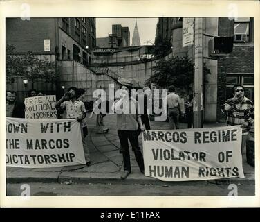 10 octobre 1977 - Anti - Marcos manifestation devant l'ONU Banque D'Images