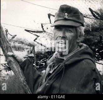 12 janvier 1978 - Le film ''Steiner - La Croix de fer'' est fait en Yougoslavie : l'acteur américain James Coburn est actuellement en tournage à la Yougoslavie. Dans le rôle de ''ssergent Steiner'' il joue la partie principale dans le film ''Steiner - La Croix de fer'' réalisé par Sam Peckinpah. Le film traite les événements de la guerre en Russie à la fin de 1943 et de montrer les différentes façons d'agir des personnes dans cette situation. Banque D'Images