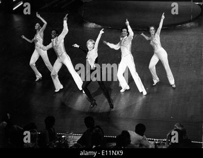 Shirley MacLaine joue sur Broadway Banque D'Images