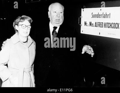 Alfred Hitchcock avec femme Alma Reville Banque D'Images