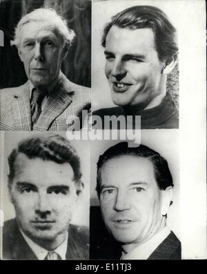 Le 21 novembre 1979 - 21 novembre 1979 Blunt rejoint les traîtres gallery. Anthony Blunt, anciennement l' art du ËoeQueen advisor a été démasqué comme le quatrième homme dans l'affaire d'espionnage. Dans une déclaration à la presse hier, Blunt a expliqué sa participation au réseau espion russe à l'intérieur de l'Establishment britannique. Photo : dans le sens des aiguilles d'une montre à partir du haut à gauche, Anthony Blunt, Kim Philby, Donald Maclean et Guy Burgess. Banque D'Images