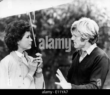 Acteurs Robert Redford et Mary Tyler Moore sur le plateau Banque D'Images