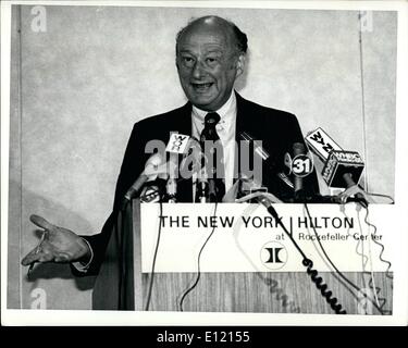 Juin 06, 1981 - New York, 10 juin 1981. New York Hilton, le maire Edward I. Koch déclare officiellement sa candidature à l'élection en tant que maire. Banque D'Images