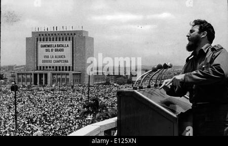 03 mai 2006, à La Havane, Cuba ; (Photo : Lieu et date exacte inconnue) FIDEL ALEJANDRO CASTRO RUIZ (né le 13 août 1926) a été le chef de Cuba depuis 1959, lorsque le leader, 26 juillet le mouvement, il a renversé le régime de Fulgencio Batista. Dans les années qui ont suivi, il a supervisé la transformation de Cuba dans le premier État communiste du monde occidental.. (Crédit Image : KEYSTONE/ZUMAPRESS.com) Photos USA Banque D'Images