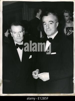 09 déc., 2011 - producteur italien assiste à la première de 'The Net'' Vittoria de Sica ; Photo montre Vittorio de Sica le cinéma italien primé producteur - vu quand il est arrivé à l'Odéon, Leicester Square, hier soir pour la première du film ''Net' Banque D'Images