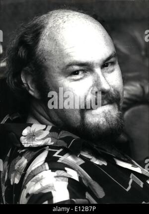 09 déc., 2011 - Timothy West - Star de 'King Edward VII' la nouvelle série tv : ''22 est un mauvais âge pour un roi, en particulier lorsque vous êtes 40'' commentaires Timothy West qui joue Edward VII au cours d'un incroyable 47 ans à partir de l'âge de 22 ans pour les Rois mort en 1910 à l'âge de 69 ans. Son un rôle difficile mais l'un dans lequel Tim West a excellé en tant que l'énorme popularité de la série montre. La série qui a coûté plus de &pound;1 millions et demi pour produire et est télévisée en 13 semaines, c'est un chef-d'œuvre dans la documentation historique et superbe productio Banque D'Images