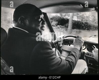 Le 12 décembre 2011 - Idi Amin de l'Ouganda dans sa voiture Maserati citrain.. Banque D'Images