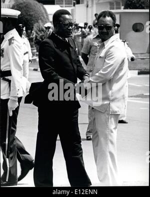 21 décembre 2011 - des dirigeants africains au Sommet de l'OUA à Khartoum, Soudan - Zaïre Président général Mobutu avec le Soudan Le Président Gaafar Nimeiri pendant le sommet de l'OUA ici. Banque D'Images