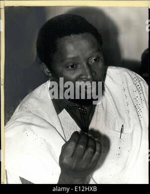 24 février 2012 - ''Power'' conférence de presse à Londres. : M. Egbuna Obi Président de la nouvelle ''Association des peuples de couleur Universel'', les croyants est ''Power'' lors de la conférence de presse dans une chambre d'hôtel à haut Saint W.L. Banque D'Images