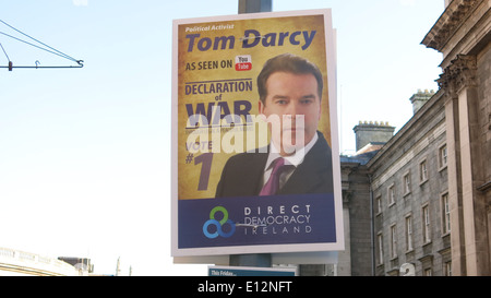 Un Tom Darcy affiche électorale sur une rue dans le centre-ville de Dublin au cours de l'accumulation à l'échelle locale les élections parlementaires Banque D'Images