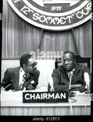 24 février 2012 - Field Marshall al-Hajj Idi Amin Dada, VC, DSO, Président de la République de l'Ouganda. : né en 1920. S'est joint à King's African Rifles, 1946. Commandé en 1961. Commandant de l'armée de 1966. Chef de l'Etat depuis le coup d'État de janvier 1971. M. William Etek Mboumoua (Cameron), Secrétaire général de l'Organisation de l'unité africaine (1964).Crédit : Camerapix Banque D'Images