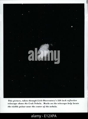Le 26 février 2012 - La photo, prise par l'intermédiaire de l'Observatoire Lick 120 pouces du télescope réfléchissant montre la nébuleuse du Crabe. Dans les masques Banque D'Images