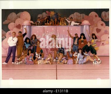 Le 26 février 2012 - ce qu'un Dolli : La poupée la plus populaire au monde vient à la vie dans ''Le monde magique de Barbie'' un nouveau spectacle à Epcot '94 dans le Walt Disney World Resort. Barbie et une troupe de 20 chanteurs et danseurs effectuer la dernière placée encore de cinq jours par semaine à l'American Gardens Theatre en vitrine du monde. Banque D'Images