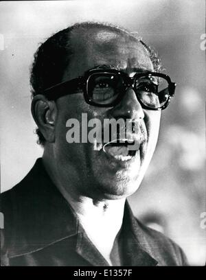 28 févr. 2012 - Sadate : Anouar El-Sadate, Président de l'Égypte depuis le 15 octobre 1970, et commandant suprême des forces armées. Né le 27 décembre 1918 Banque D'Images