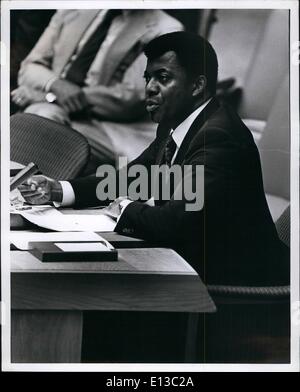 29 février 2012 - Organisation des Nations Unies, New York. United States oppose son veto à la résolution du Conseil de sécurité des Nations Unies condamnant l'incursion militaire sud-africaine en Angola. Représentant permanent de l'Angola sur la photo, Elisio de Figueiredo la parole au Conseil de sécurité. Banque D'Images