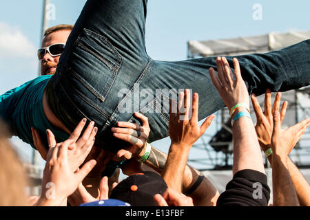 Columbus, Ohio, USA. 20 mai, 2014. L'atmosphère sur la troisième journée du 2014 sur la gamme Rock Festival au stade de l'équipe de Columbus en Ohio le 18 mai 2014 © Marc Nader/ZUMA/ZUMAPRESS.com/Alamy fil Live News Banque D'Images