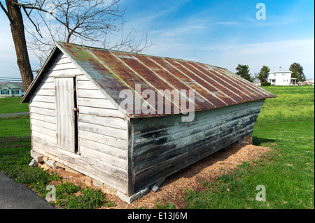 Vieux bois springhouse in rural Virginia, USA. Banque D'Images