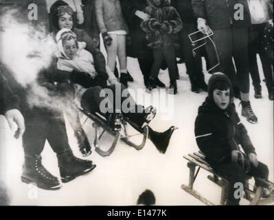 16 avril 2012 - Jackie Kennedy La luge w/Caroline Banque D'Images