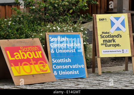 Stirling, Ecosse, Royaume-Uni. 22 mai 2014. Les bureaux de vote ont ouvert pour les gens à voter dans l'élection 2014 de l'UE. Elles ont lieu dans tout le Royaume-Uni pour l'élection et dans les conseils locaux en Angleterre et d'Irlande du Nord. Stirling, Ecosse, Royaume-Uni. Crédit : Andrew Steven Graham/Alamy Live News Banque D'Images