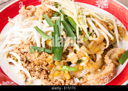 Nouilles de style thaï avec du porc (Pad-Thai) Banque D'Images