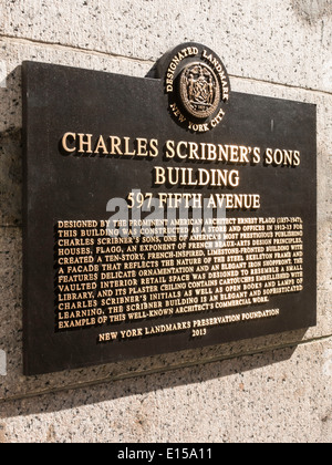 Charles Scribner's Sons Monument Bâtiment Plaque, 597 Fifth Avenue, New York Banque D'Images