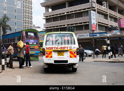 Dans les rues du centre-ville de Nairobi. Banque D'Images