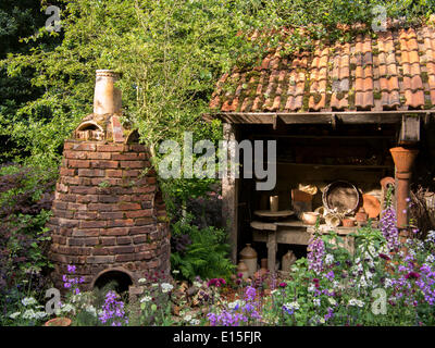 Chelsea, London, UK. 22 mai 2014. Chelsea Flower Show 2014 Atistan Potter's Garden Crédit : Cabanel/Alamy Live News Banque D'Images