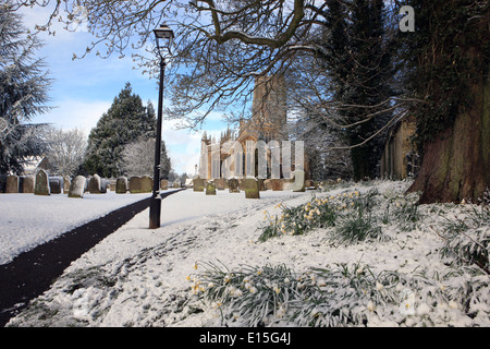 L'église de triage à Northleach dans les Cotswolds couvertes de neige Banque D'Images