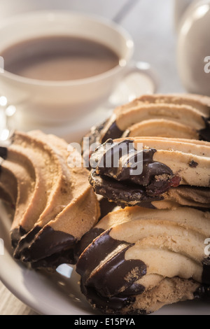 Pattes d'ours allemand des cookies sur une table Banque D'Images