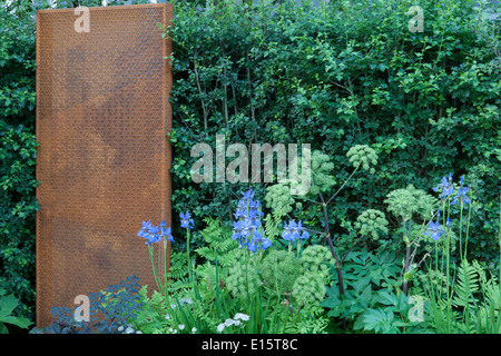RHS Chelsea Flower show 2014 Banque Royale du Canada Hydropanorama - Jardin - Designer Hugo Bugg - Sponsor RBC Banque D'Images