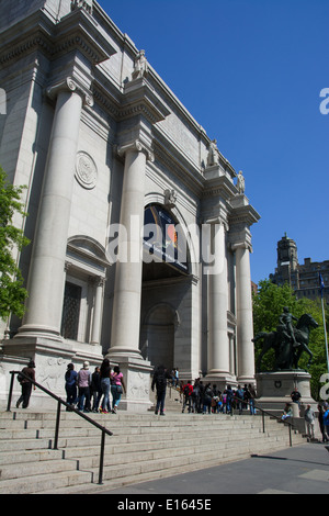 L'entrée du Musée américain d'Histoire Naturelle, dans l'Upper West Side de Manhattan, New York, NY. Banque D'Images