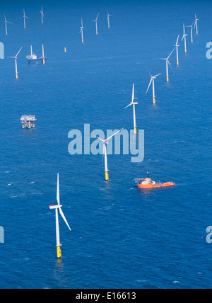 Gwynt y Mor ferme éolienne au large de la côte nord du Pays de Galles UK Banque D'Images