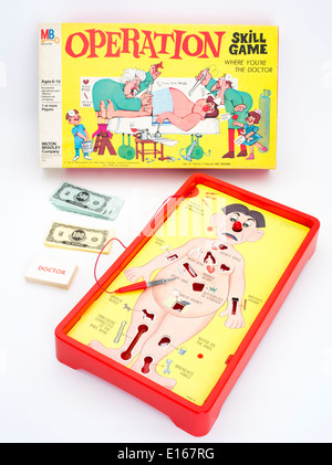 L'opération Jeu pour Enfants par Milton Bradley 1965 Banque D'Images