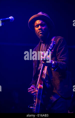 Milan Italie. 23 mai 2014. Le guitariste de blues-rock américain et lauréat des Grammy Awards Gary CLARK JR. exécute live au Magazzini Generali Crédit : Rodolfo Sassano/Alamy Live News Banque D'Images