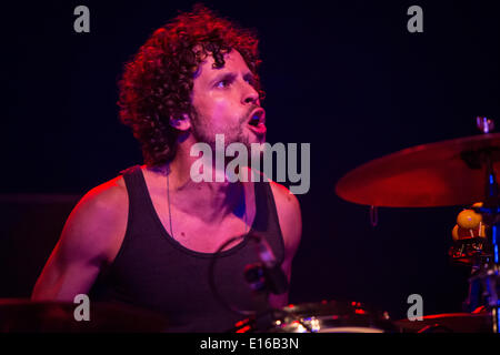 Milan Italie. 23 mai 2014. Le guitariste de blues-rock américain et lauréat des Grammy Awards Gary CLARK JR. exécute live au Magazzini Generali Crédit : Rodolfo Sassano/Alamy Live News Banque D'Images