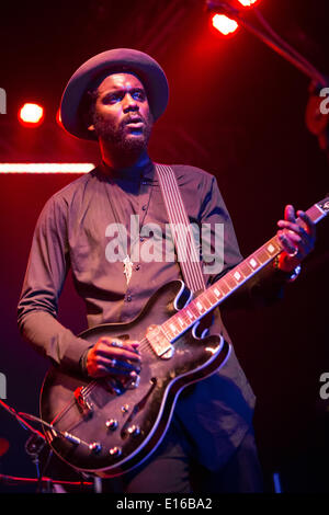 Milan Italie. 23 mai 2014. Le guitariste de blues-rock américain et lauréat des Grammy Awards Gary CLARK JR. exécute live au Magazzini Generali Crédit : Rodolfo Sassano/Alamy Live News Banque D'Images