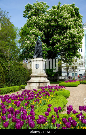 Statue de John 3e Marquis de Bute, Friary Gardens, le centre-ville de Cardiff, Pays de Galles du Sud. Banque D'Images