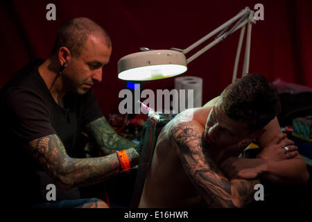 Londres, Royaume-Uni. 24 mai, 2014. Le Great British Tattoo Show 2014 à Londres Crédit : Guy Josse/Alamy Live News Banque D'Images