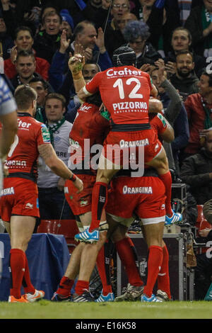 Cardiff, Pays de Galles. 24 mai, 2014. Les joueurs de Toulon célébrer Juan SMITH'S essayer pendant la finale de la H Cup entre le RC Toulon et Saracens au Millennium Stadium. Score final : RC Toulon 23-6 Saracens. Credit : Action Plus Sport/Alamy Live News Banque D'Images