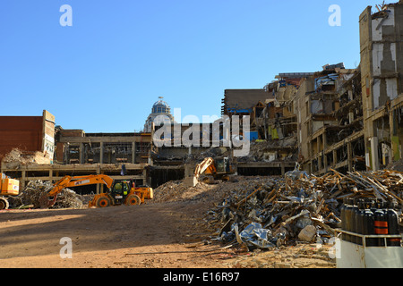 Démolition de bâtiment en CBD, Sandton, Johannesburg, Gauteng Province, République d'Afrique du Sud Banque D'Images