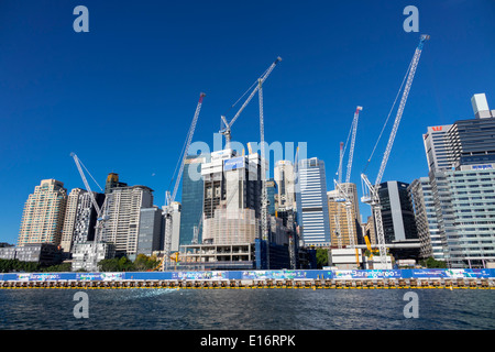 Sydney Australie,Darling Harbour,port,Barangaroo,nouveau,en,construction,site,grues,gratte-ciel,horizon de la ville,AU140311112 Banque D'Images