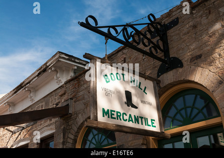 Montana, Virginia City, monument historique, 19C ville minière, la boutique sign Banque D'Images