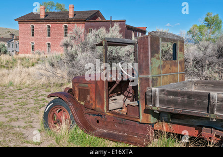 Bannack, Montana State Park, 19C gold mining Ghost Town, 1930 chariot Banque D'Images