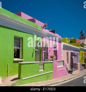 Maisons colorées dans la rue Chiappini dans le quartier de Bo Kaap, le quartier du Cap Malay, le Cap, Afrique du Sud Banque D'Images