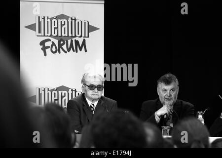 PIX FICHIER : Décès de l'ancien Président polonais et Wojciech Jaruzelski, ici au cours d'une réunion du journal français Libération en 2009, Lyon, Rhône, Rhône-Alpes, France. Credit : Thibaut/Alamy Live News Banque D'Images