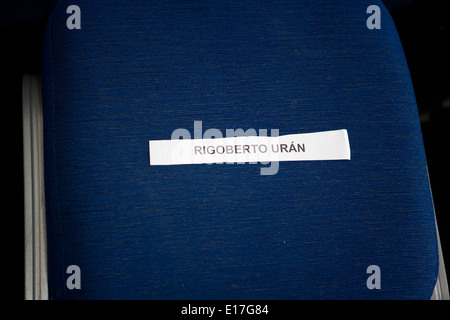 Belfast, Royaume-Uni 8 mai 2014 Rigoberto Uran name tag sur place à Giro d'Italie Conférence de presse,Belfast Banque D'Images