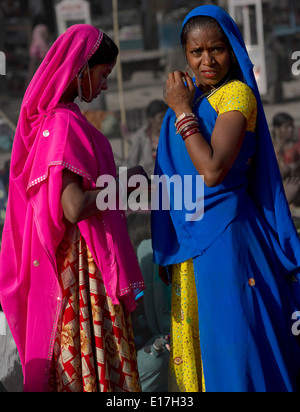 Portraits de filles tribales Rajasthan de la tribu Garasia à la foire de Gogunda Banque D'Images