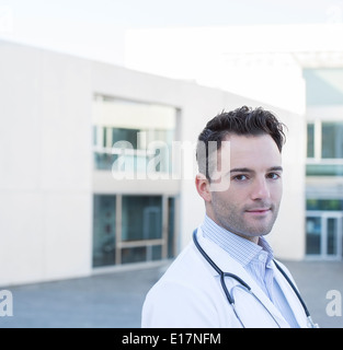 Portrait of smiling doctor Banque D'Images