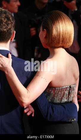 Suzanne Clement avec le réalisateur Xavier Dolan à la Palme d'Or remise des prix clôture tapis rouge à la 67ème Festival du Film de Cannes, France. Samedi 24 mai 2014 au Festival de Cannes, France. Banque D'Images