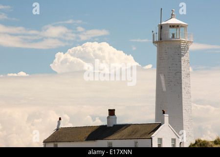 Le phare sur l'Île Walney, Cumbria, UK. Banque D'Images